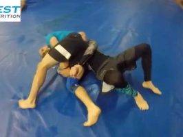 Contrer le single leg takedown avec une kimura